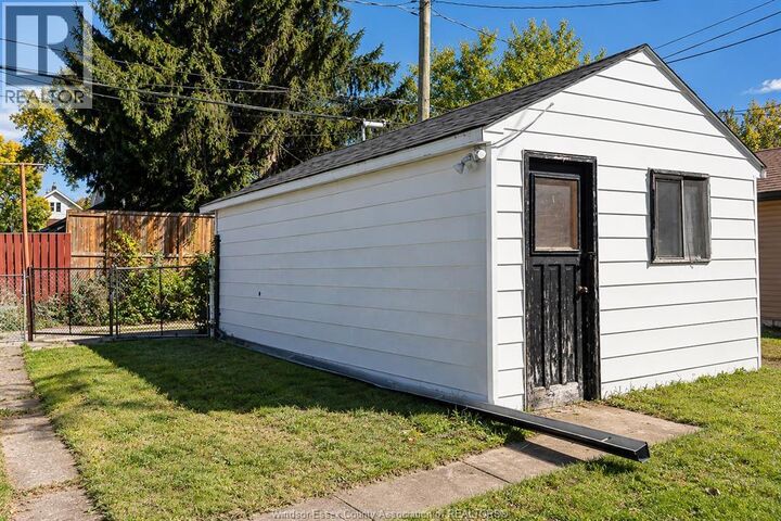 Property Photo:  502 McKay  ON N9B 1Z8 
