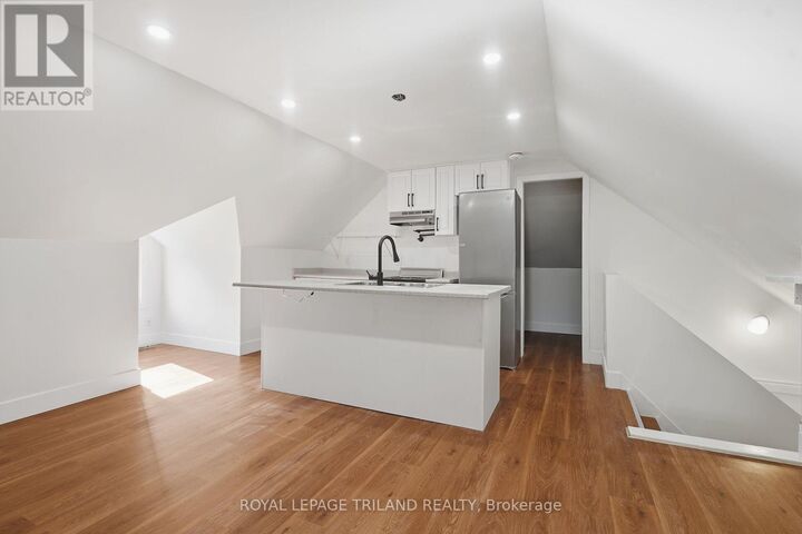 Property Photo:  22 Mitchell Street 1  ON N5R 2T7 