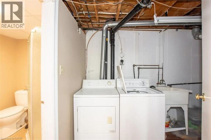 Property Photo:  34 Bula Drive  ON L2N 6R6 