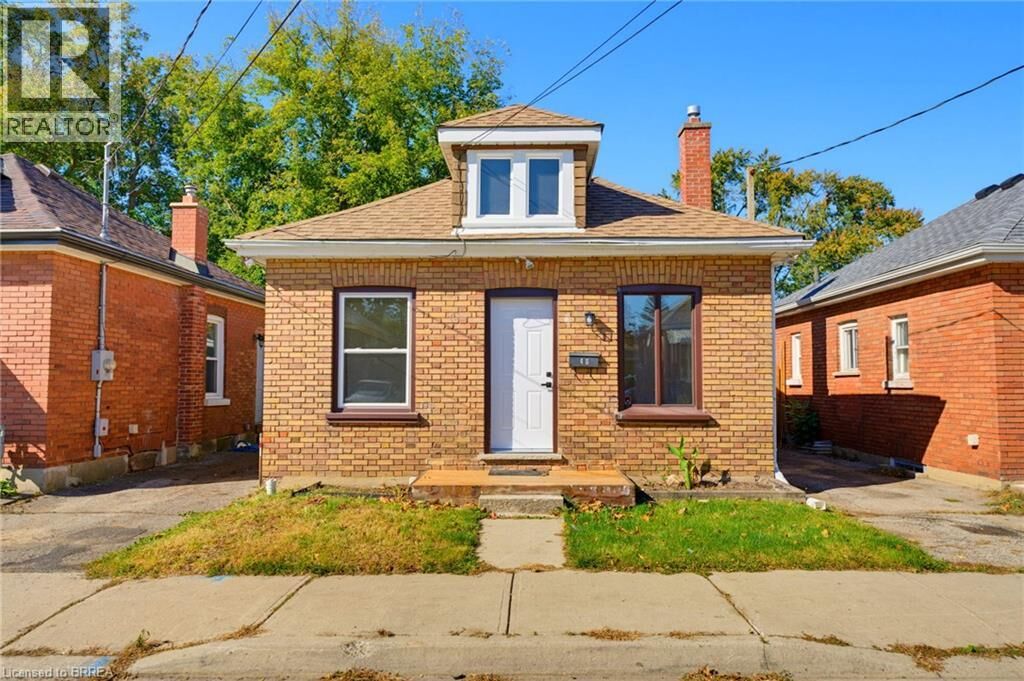 Property Photo:  48 Maitland Street  ON N3S 6L1 