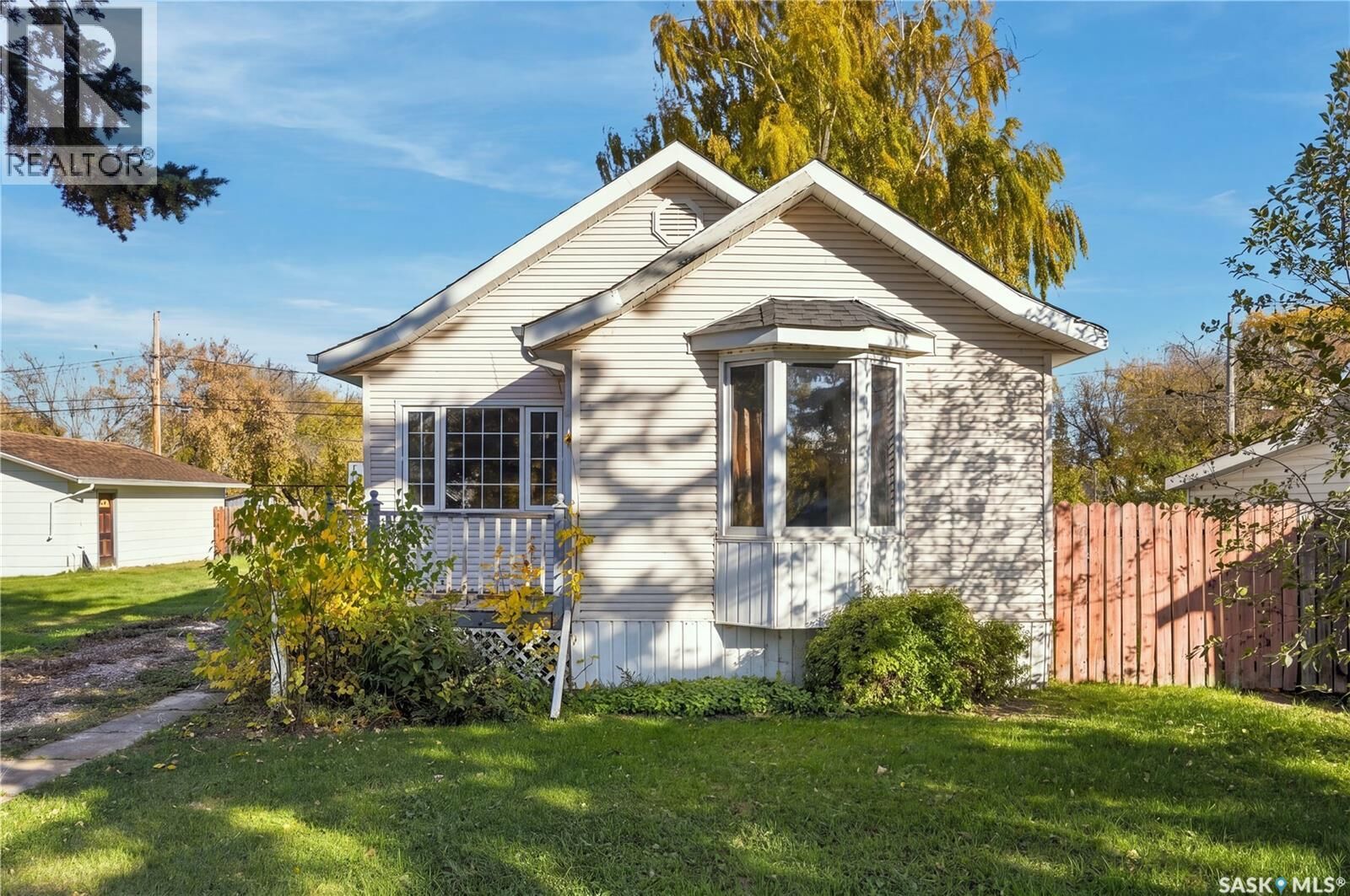 Property Photo:  475 Andrew Street  SK S0K 0J0 