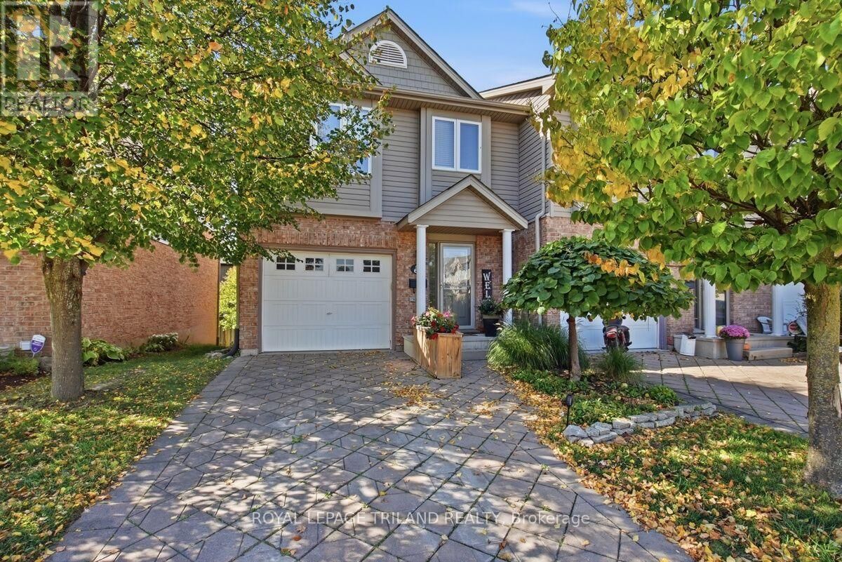 Property Photo:  1600 Mickleborough Drive 68  ON N6G 5R9 