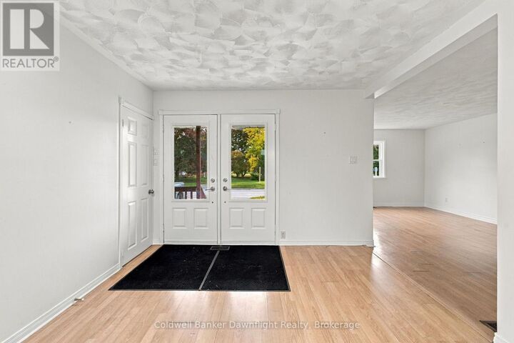Photo de la propriété:  36810 Crediton Road  ON N0M 1N0 