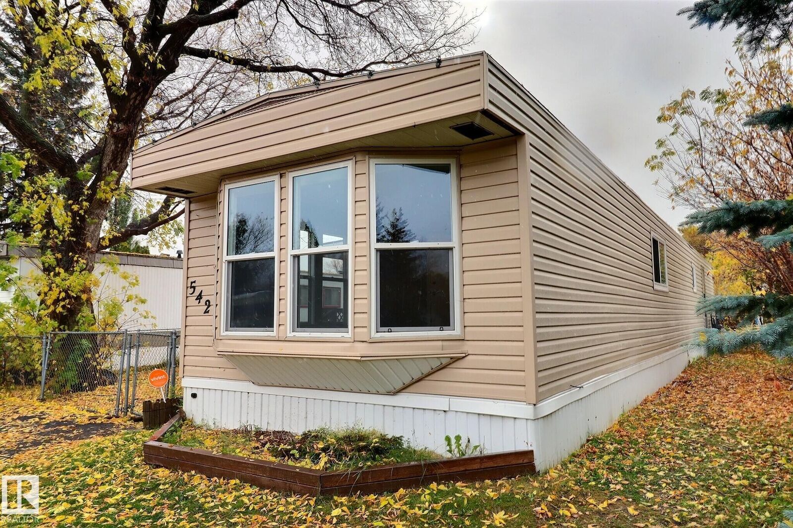 Property Photo:  542 Evergreen Park NW  AB T5Y 4M2 