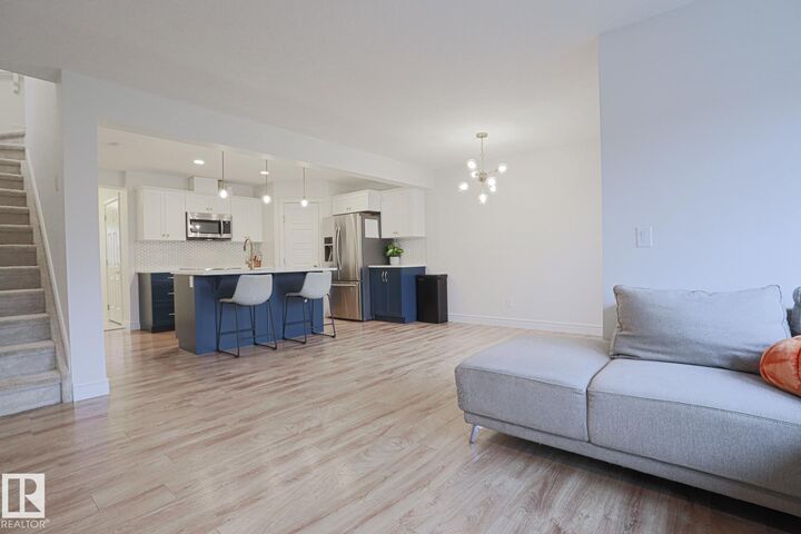 Property Photo:  3833 Robins Crescent NW  AB T5S 0M7 