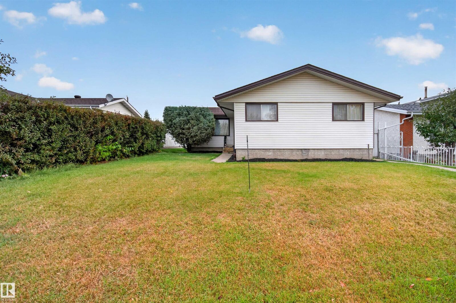 Property Photo: 8628 135 Avenue NW AB T5E 1N2
