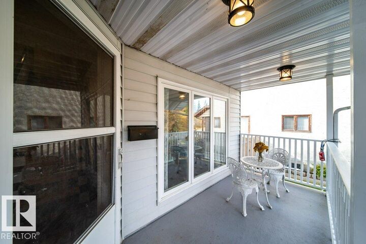 Property Photo:  3815 36 Avenue NW  AB T6L 5R8 