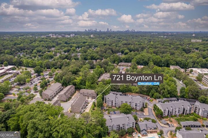 Property Photo: 721 Boynton Lane GA 30030