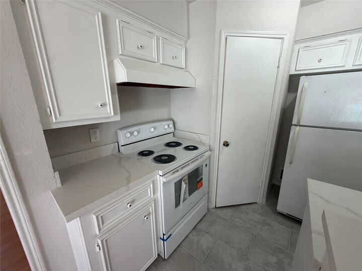 Property Photo:  11500 Meadow Lane 4  TX 77477 