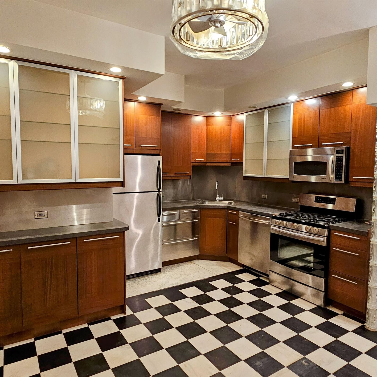 Property Photo:  2600 Kennedy Blvd 9C  NJ 07306 