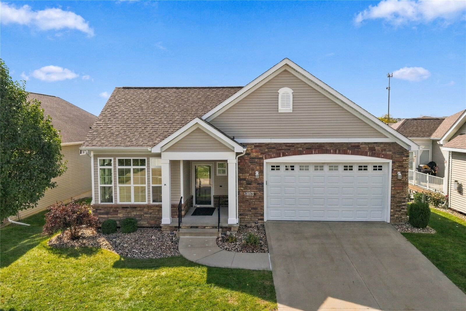 Property Photo:  3106 SW Franklin Lane  IA 50023 