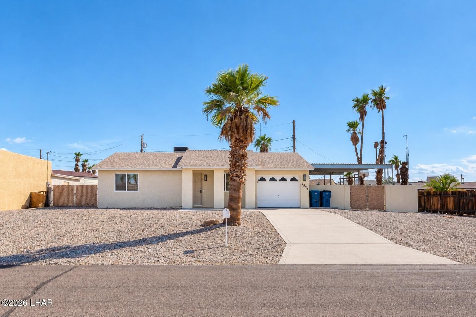 Property Photo: 1994 Papago Ln AZ 86403