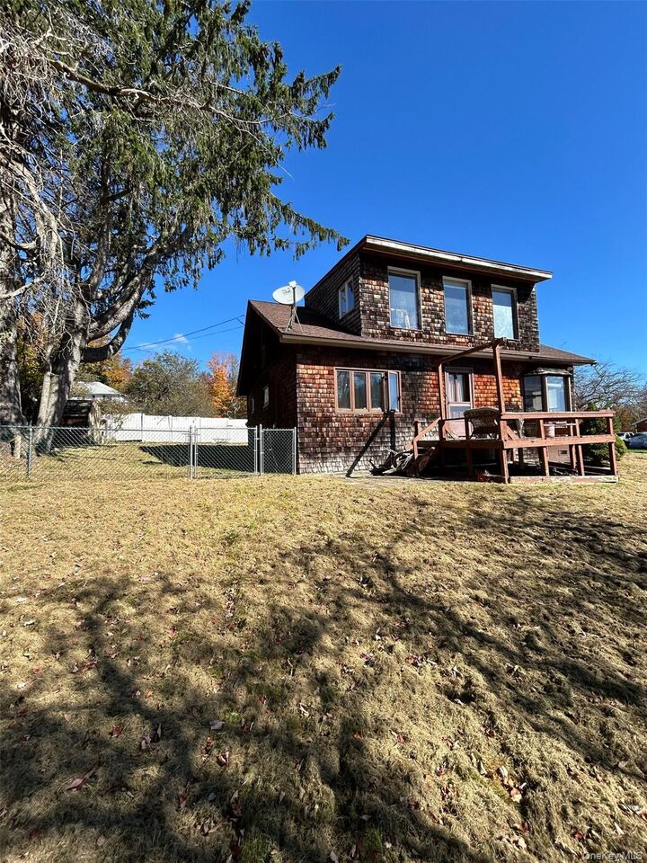 Property Photo:  8 Skyview Drive  NY 12754 
