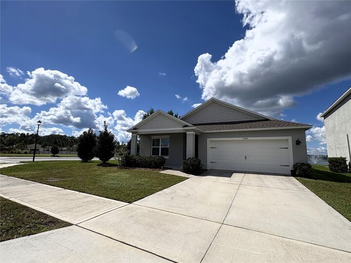 Property Photo: 2894 Common Crane Court FL 34773