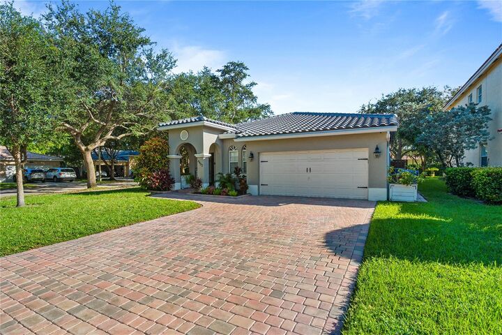 Property Photo: 4402 NW 43rd Street FL 33073