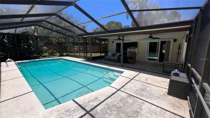 Property Photo: 10007 Linden Place Drive FL 33776