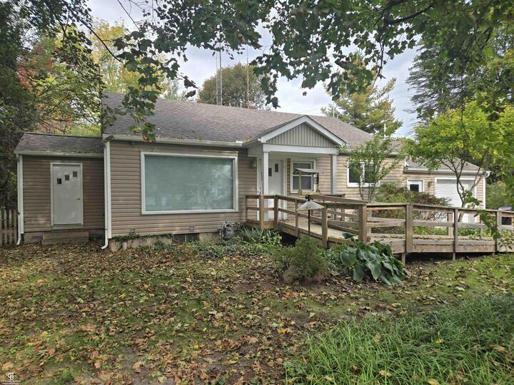 Property Photo:  3170 W Water Street  MI 48060 