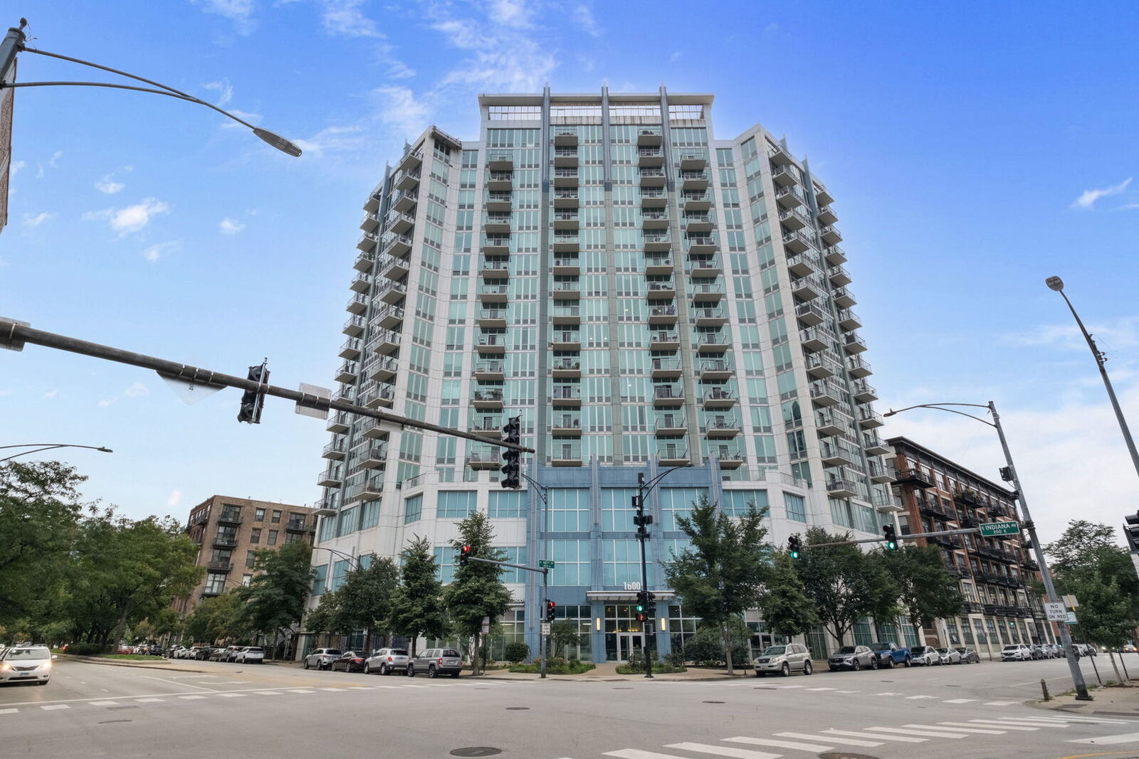 Property Photo:  1600 S Indiana Avenue 605  IL 60616 
