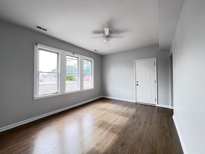 Property Photo:  2548 W 71st Street 2R  IL 60629 