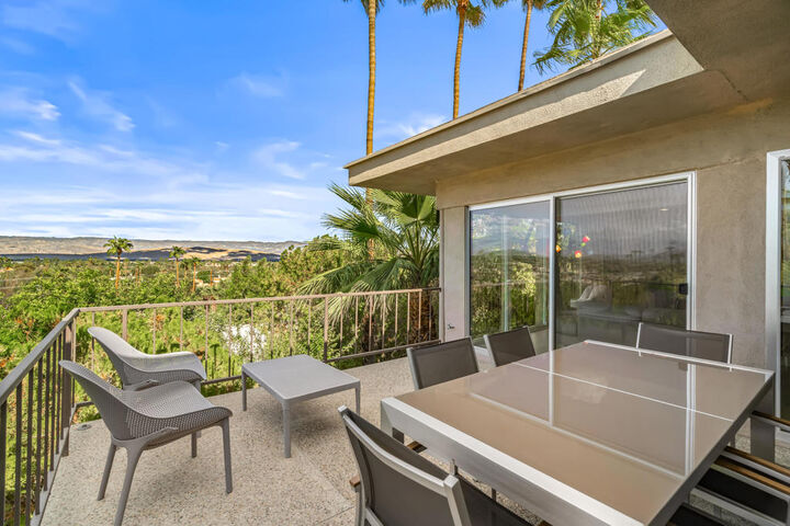 Property Photo:  2002 Southridge Drive  CA 92264 