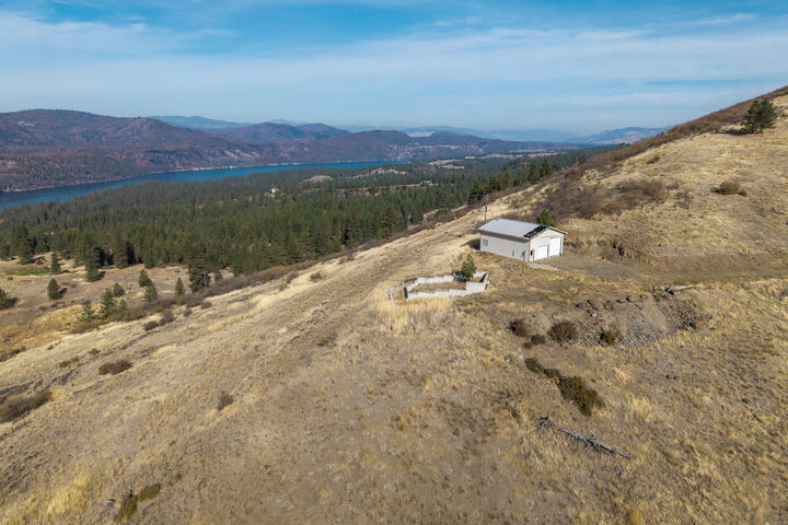 Property Photo:  4521 Highway 25 S  WA 99137 