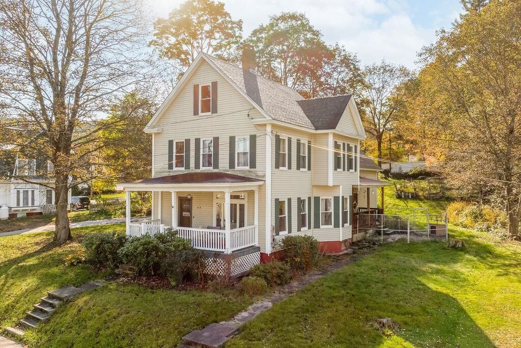 Property Photo:  13 Charles Street  NH 03743 