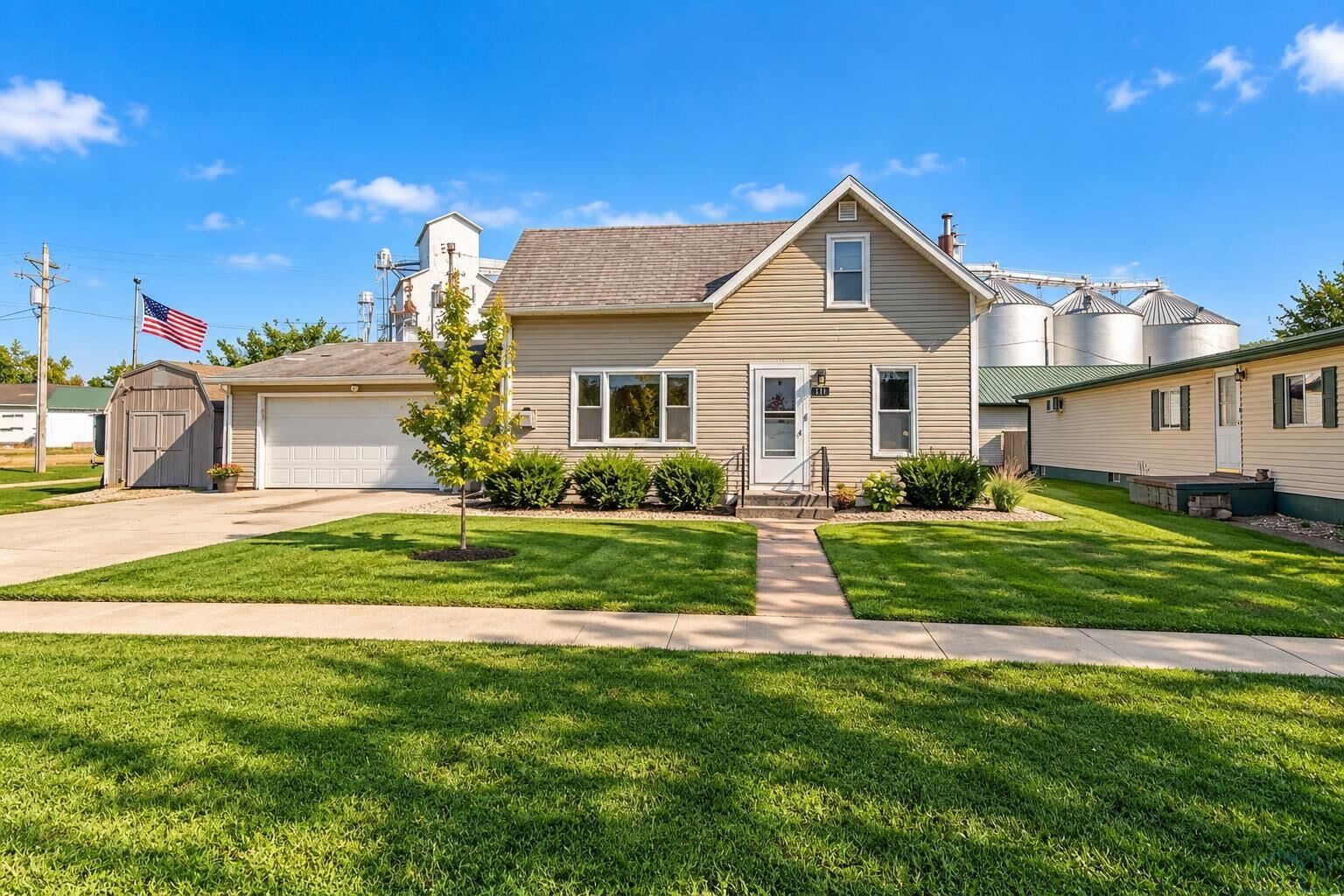 Property Photo: 401 Talbot Street IA 51052