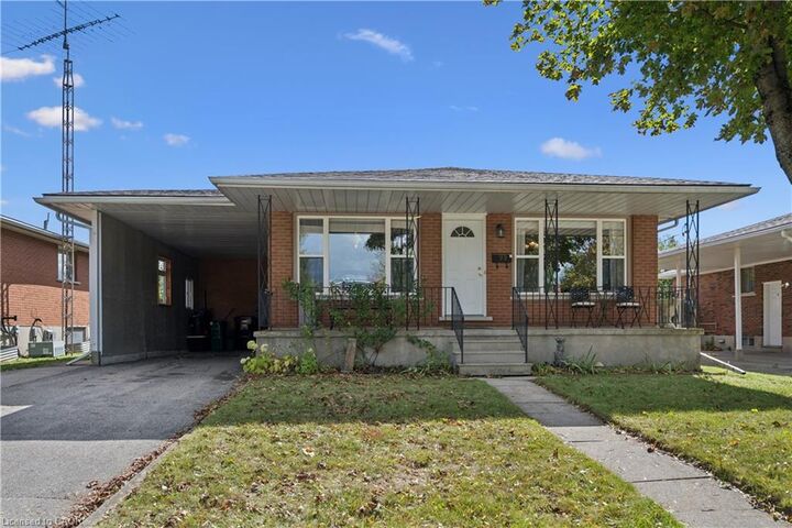 Property Photo:  99 Linnwood Avenue  ON N1R 1V2 