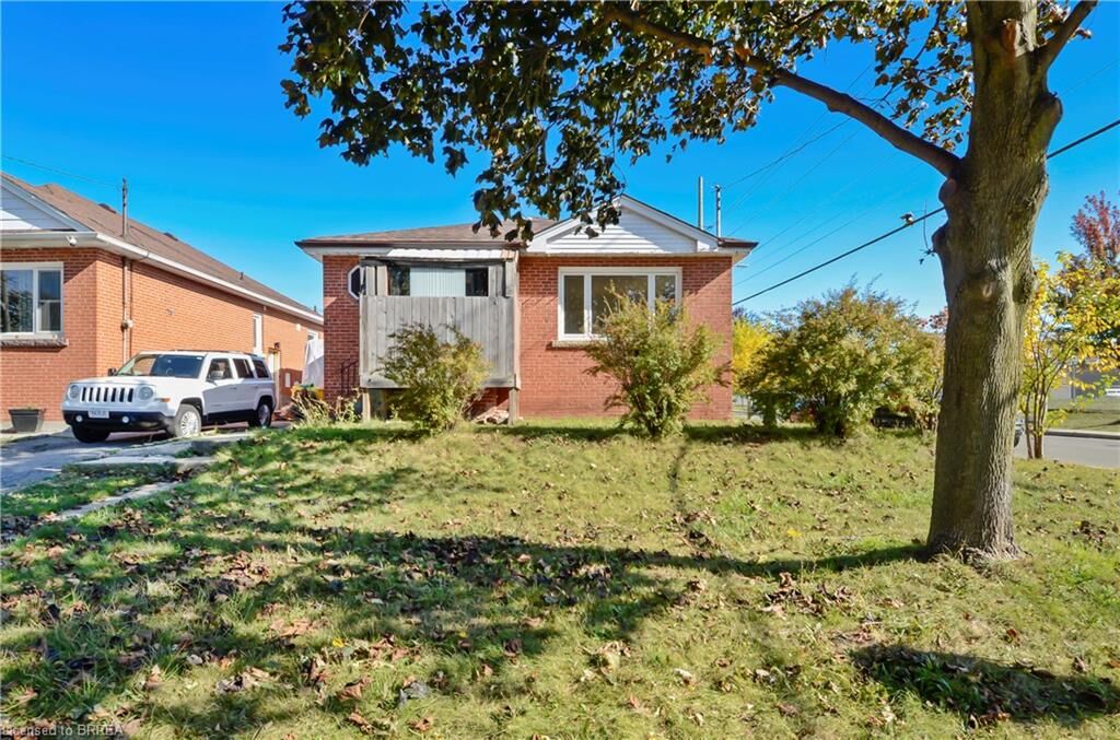 Property Photo:  66 Walter Avenue N  ON L8H 5P7 