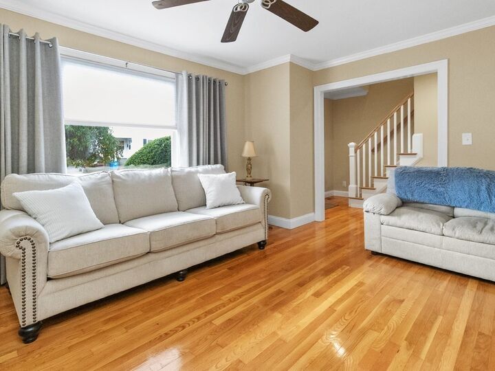 Property Photo:  33 Auburn St 2  MA 02453 