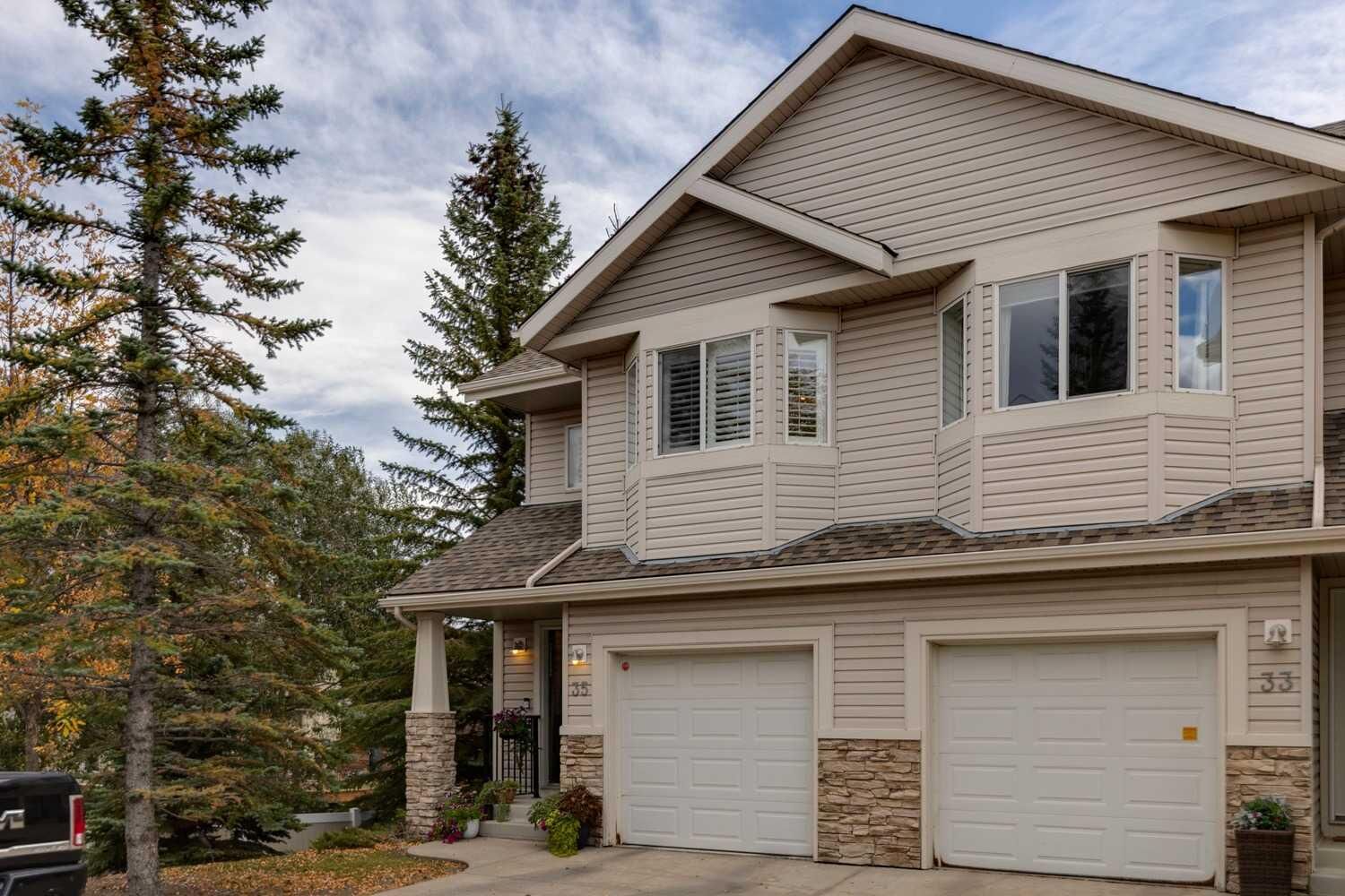 Property Photo:  35 Royal Oak Gardens NW  AB T3G 5S5 