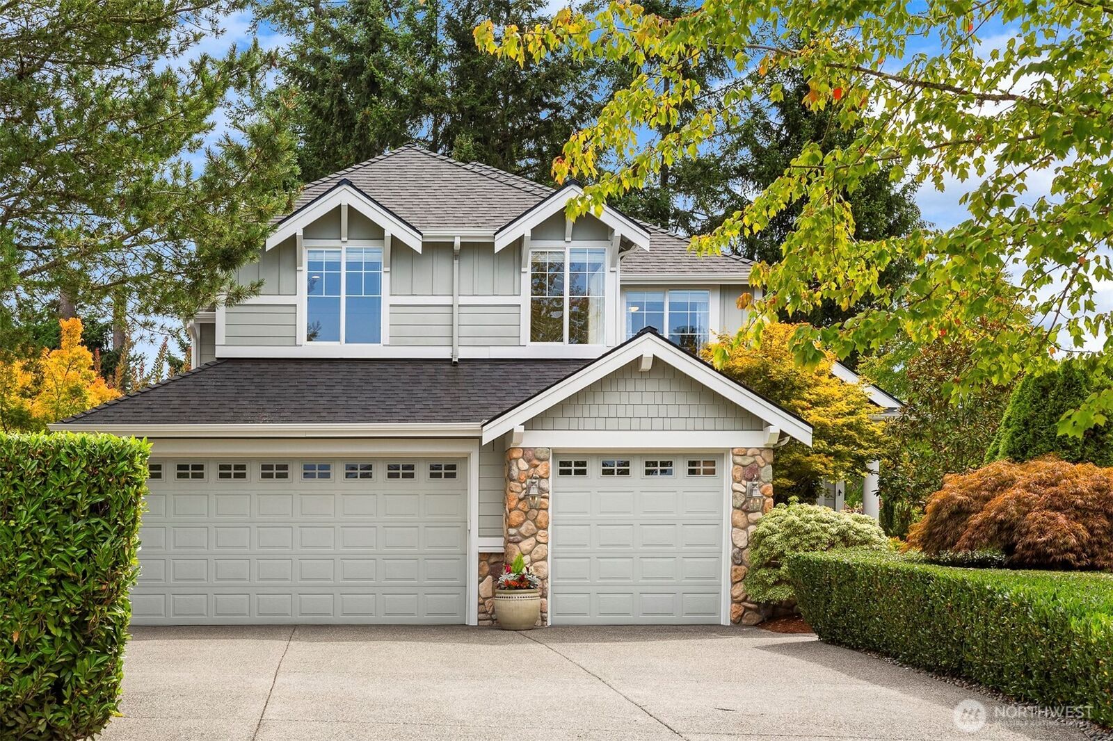 Property Photo:  4638  230th Terrace SE  WA 98075 