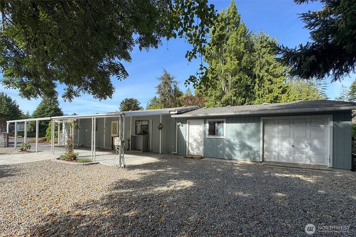 Property Photo:  250  Heather Circle  WA 98362 