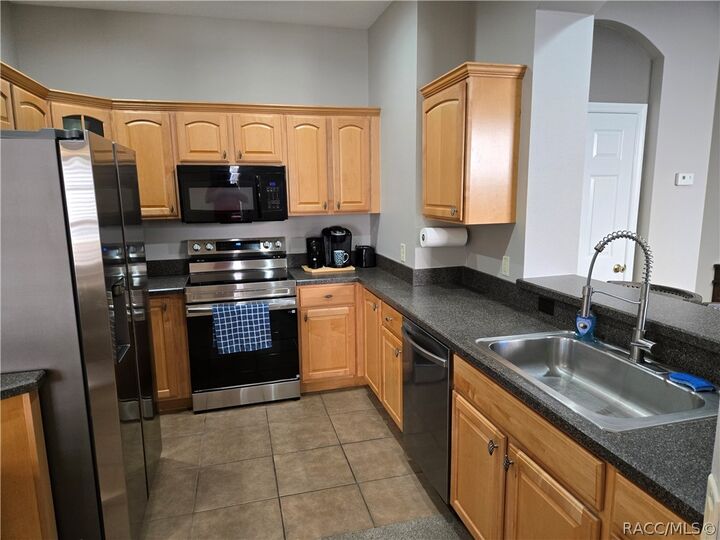 Property Photo:  1698 W Spring Meadow Loop  FL 34461 