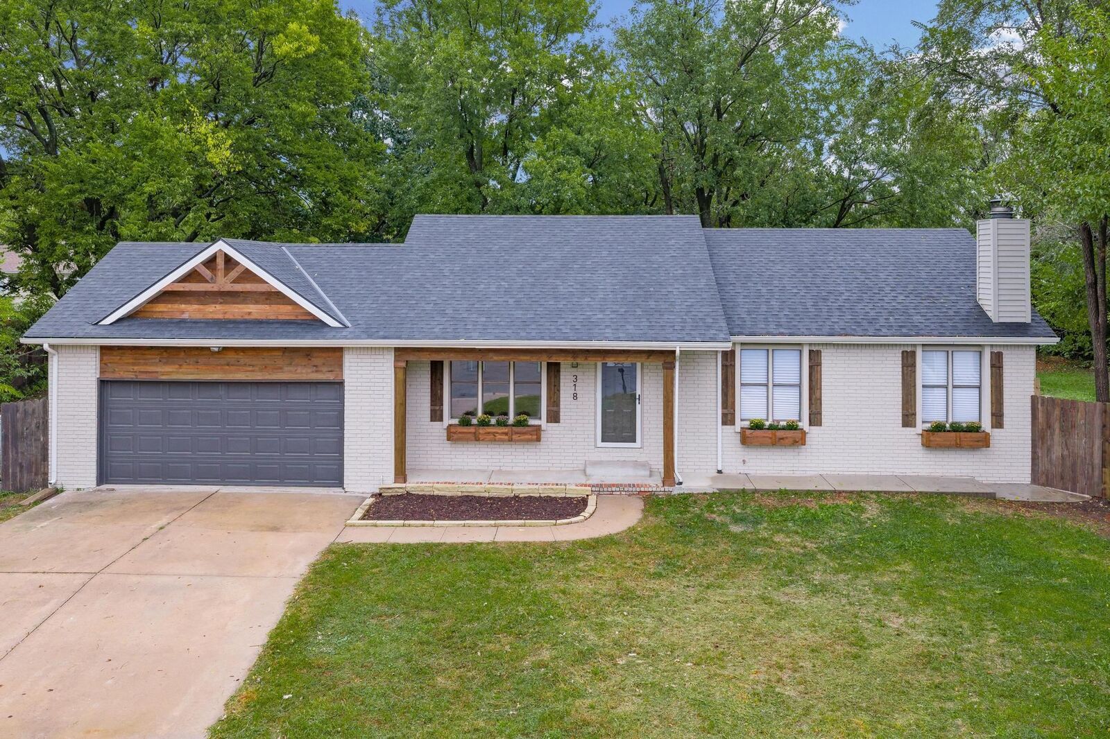 Property Photo: 318 N Countryside Ct S KS 67002