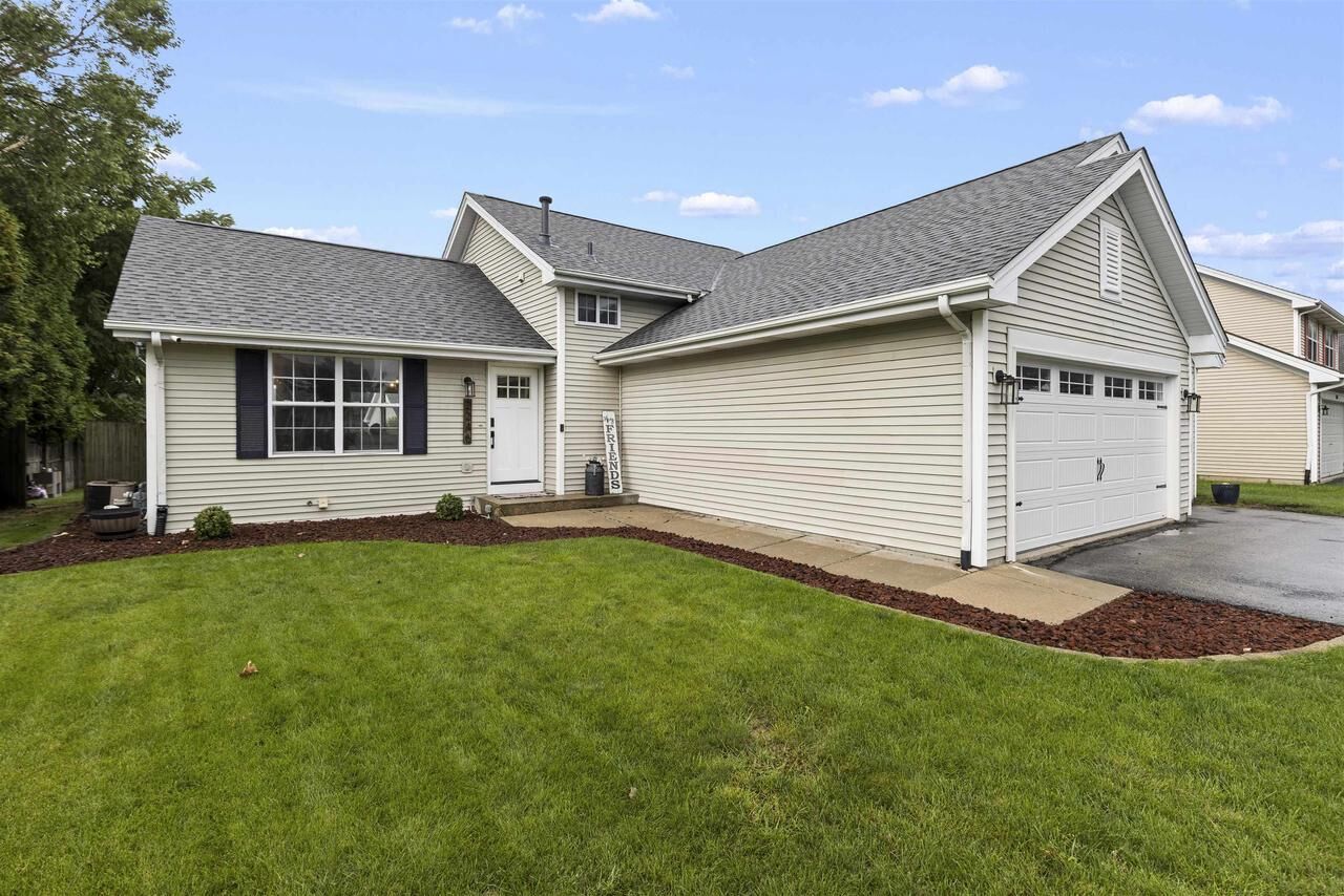 Property Photo: 2246 Tumbleweed Lane WI 53511