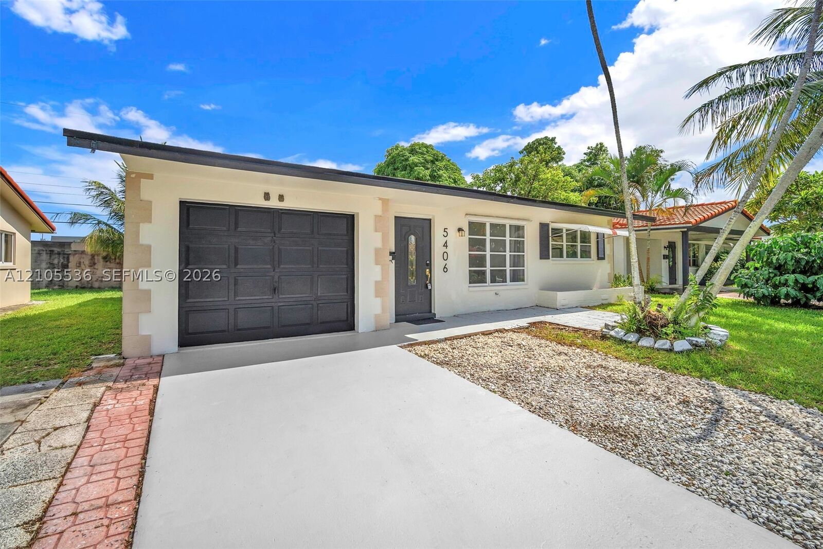 Property Photo: 5406 NW 23rd Ave FL 33309