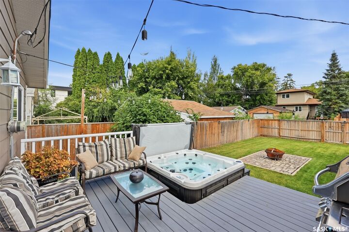Property Photo:  2113 Ste Cecilia Avenue  SK S7M 0P3 