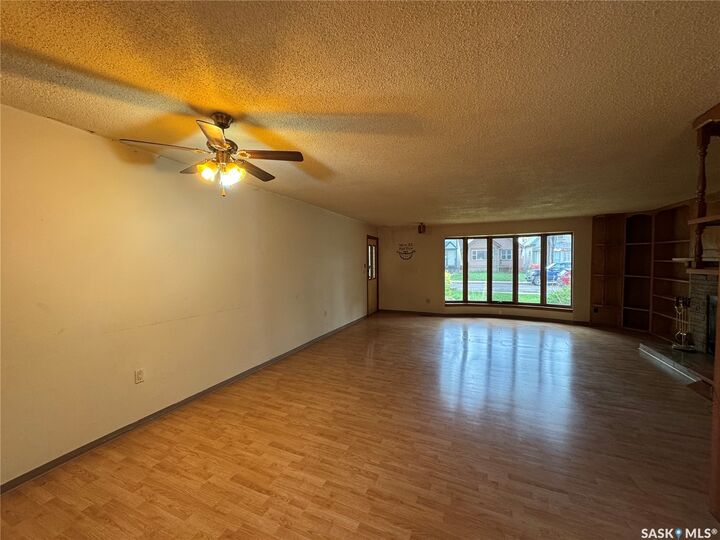Property Photo:  1571 Athol Street  SK S4T 3C9 