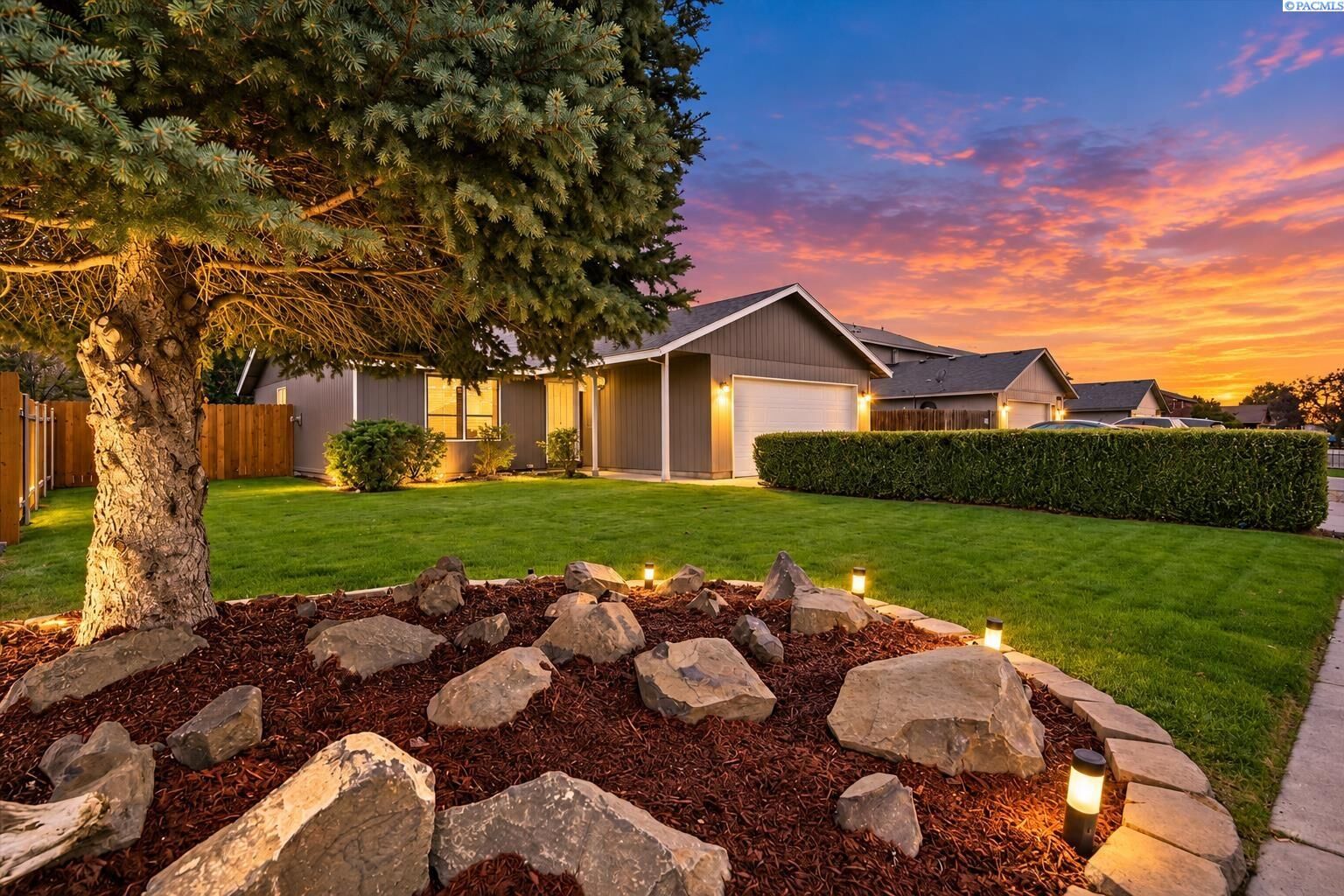 Property Photo:  6408 Fenway Dr  WA 99301 