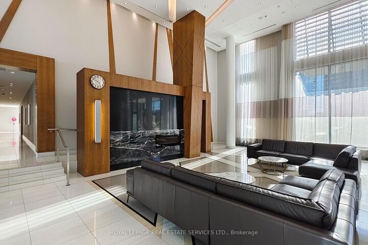 Property Photo:  55 Eglinton Avenue W 1701  ON L5R 0E4 