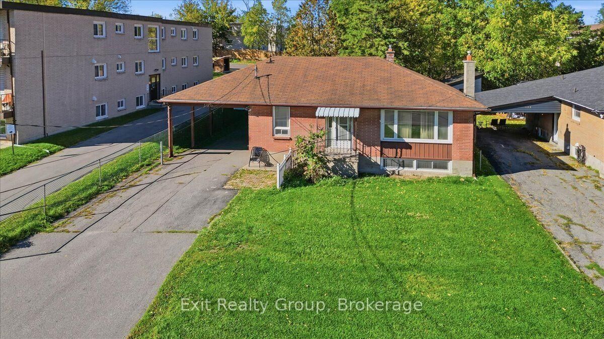 Property Photo:  196 Yeomans Street  ON K8P 3Y4 