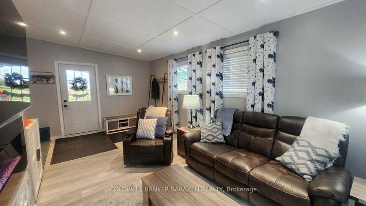 Property Photo:  74 Richards Lane  ON K7S 3G9 