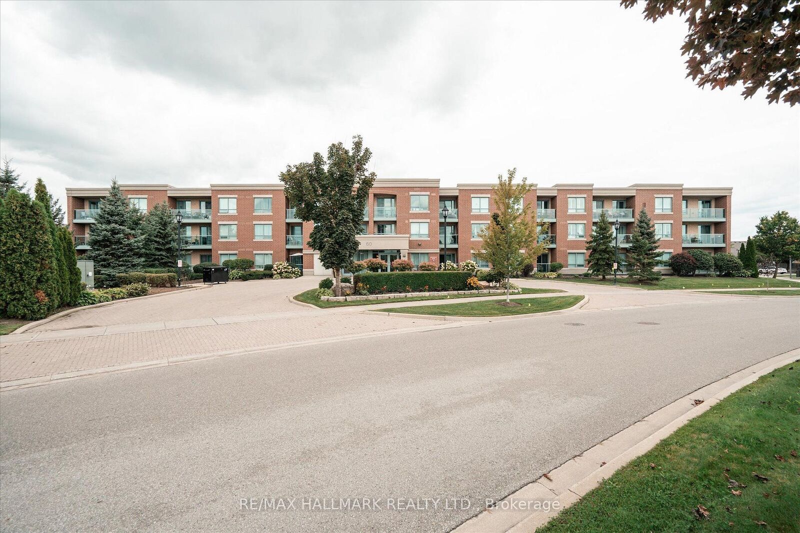 Property Photo:  60 Via Rosedale N/A 316  ON L6P 3X6 