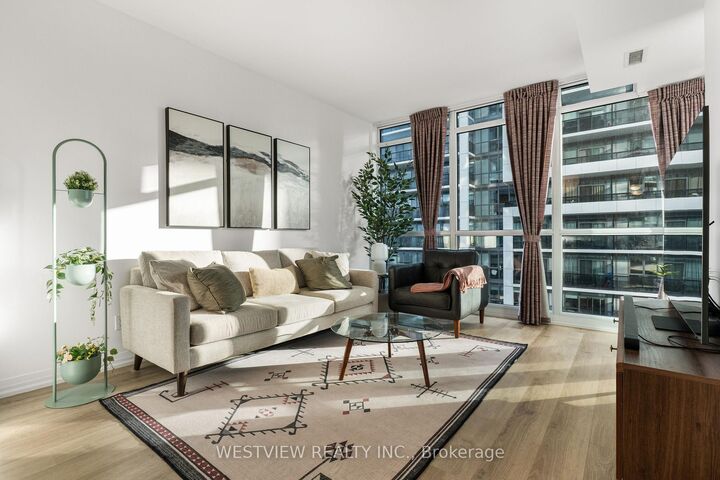 Property Photo: 59 Annie Craig Drive 906 ON M8V 0C5