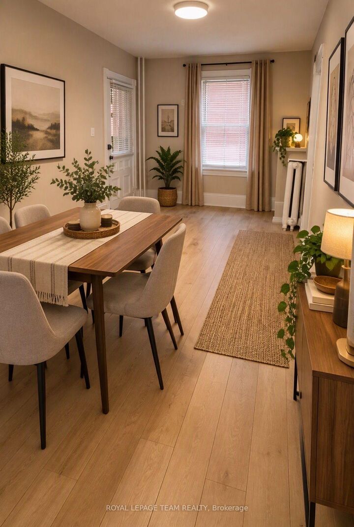 Property Photo:  158 St Andrew Street 1  ON K1N 5G4 