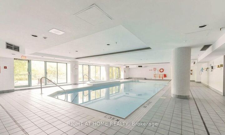 Property Photo:  61 Markbrook Lane 706  ON M9V 5E7 