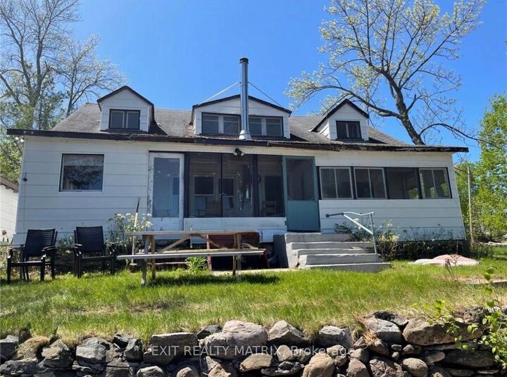 Property Photo:  768 Forest Park Road  ON K8A 6W2 
