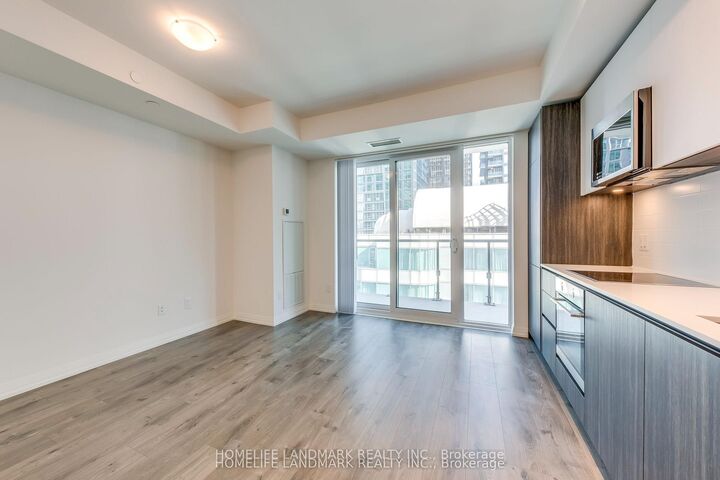 Property Photo:  8 Widmer Street 2411  ON M5V 0W6 