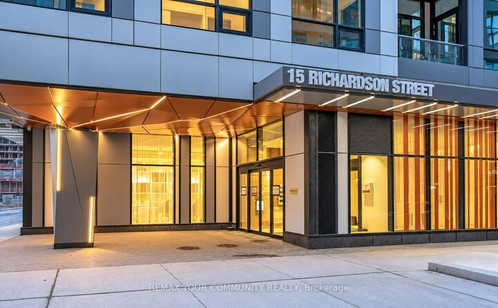 Property Photo:  15 Richardson Street 926  ON M5A 0Y5 